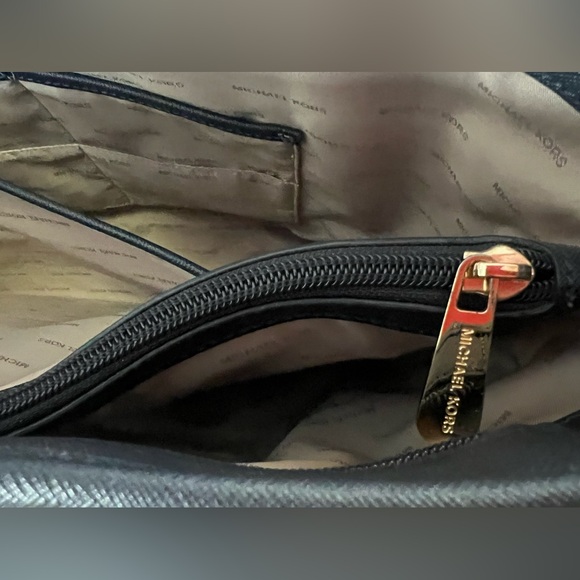 Navy Blue Michael Kors‎ Jet Set Travel Tote - Picture 9 of 14